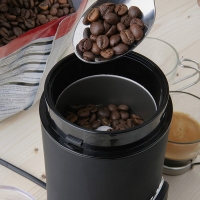 Μεταλλικός μύλος άλεσης καφέ της Black&Decker
